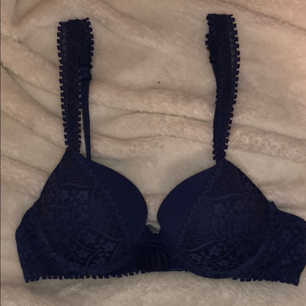 blue lace bra